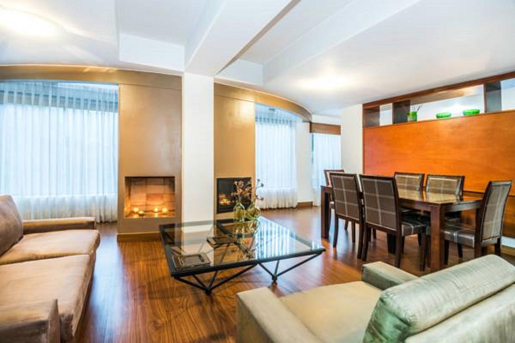 Lloyds Apartasuites Parque 93 Bogotá Exteriör bild