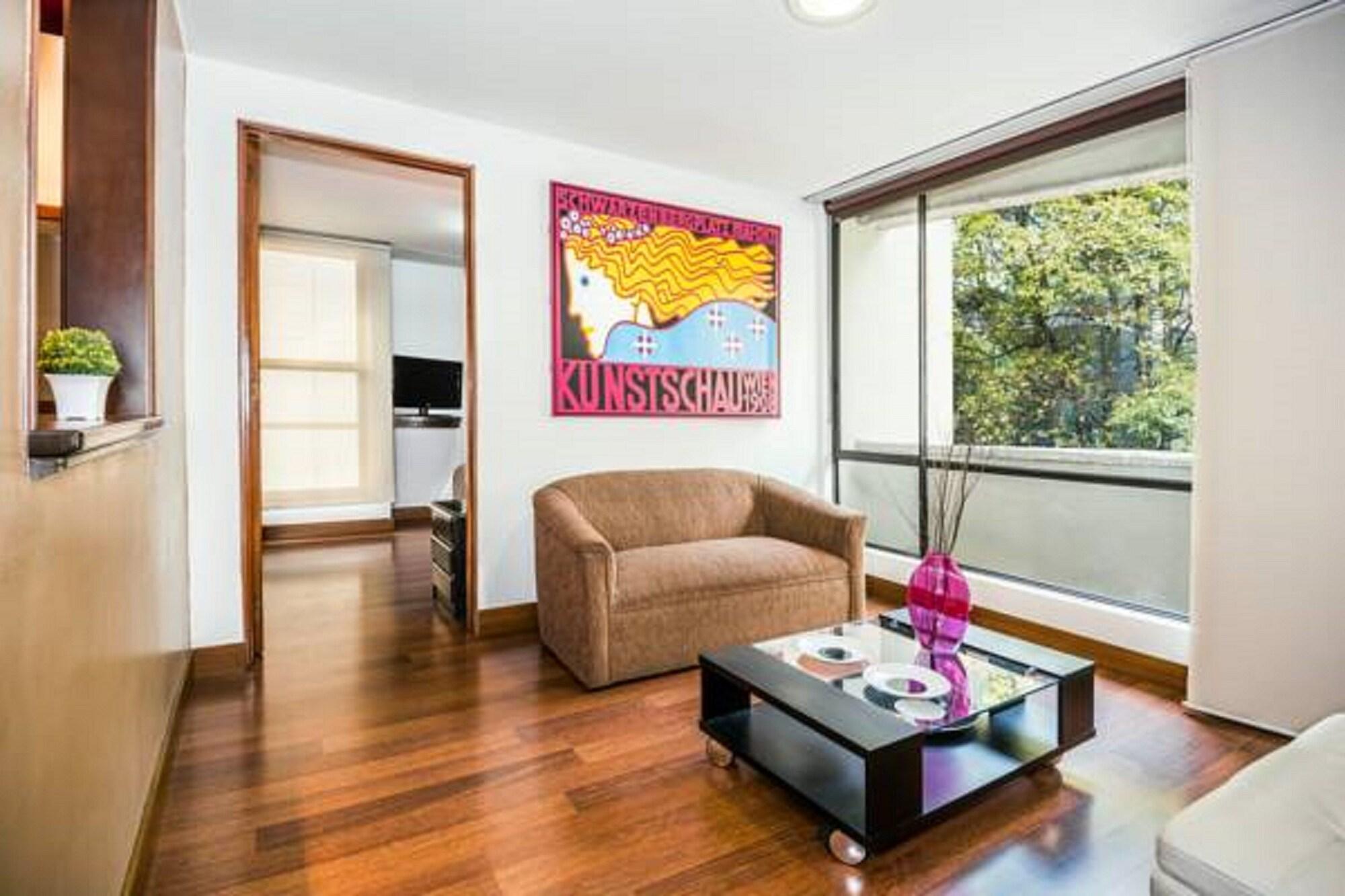 Lloyds Apartasuites Parque 93 Bogotá Exteriör bild
