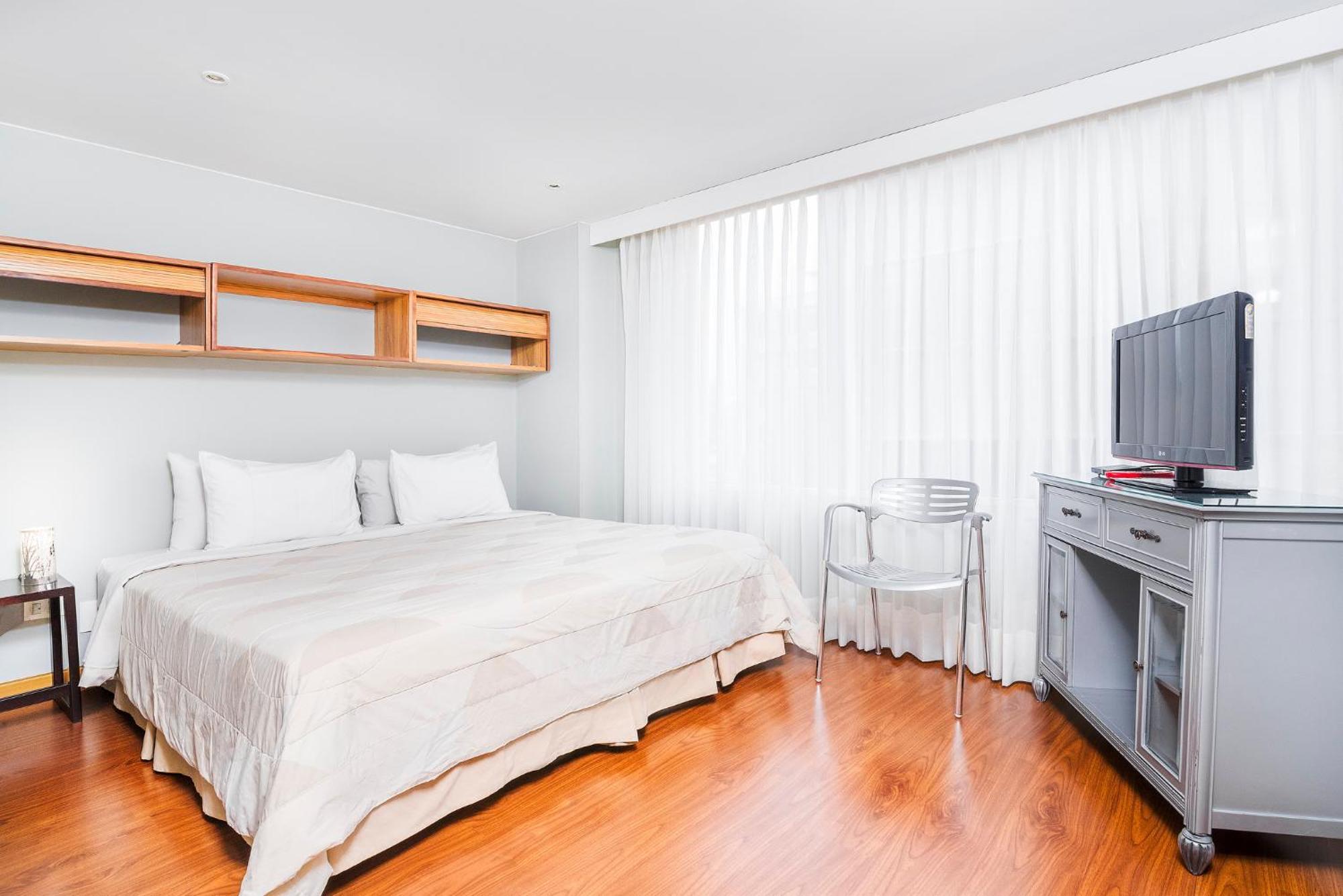 Lloyds Apartasuites Parque 93 Bogotá Exteriör bild