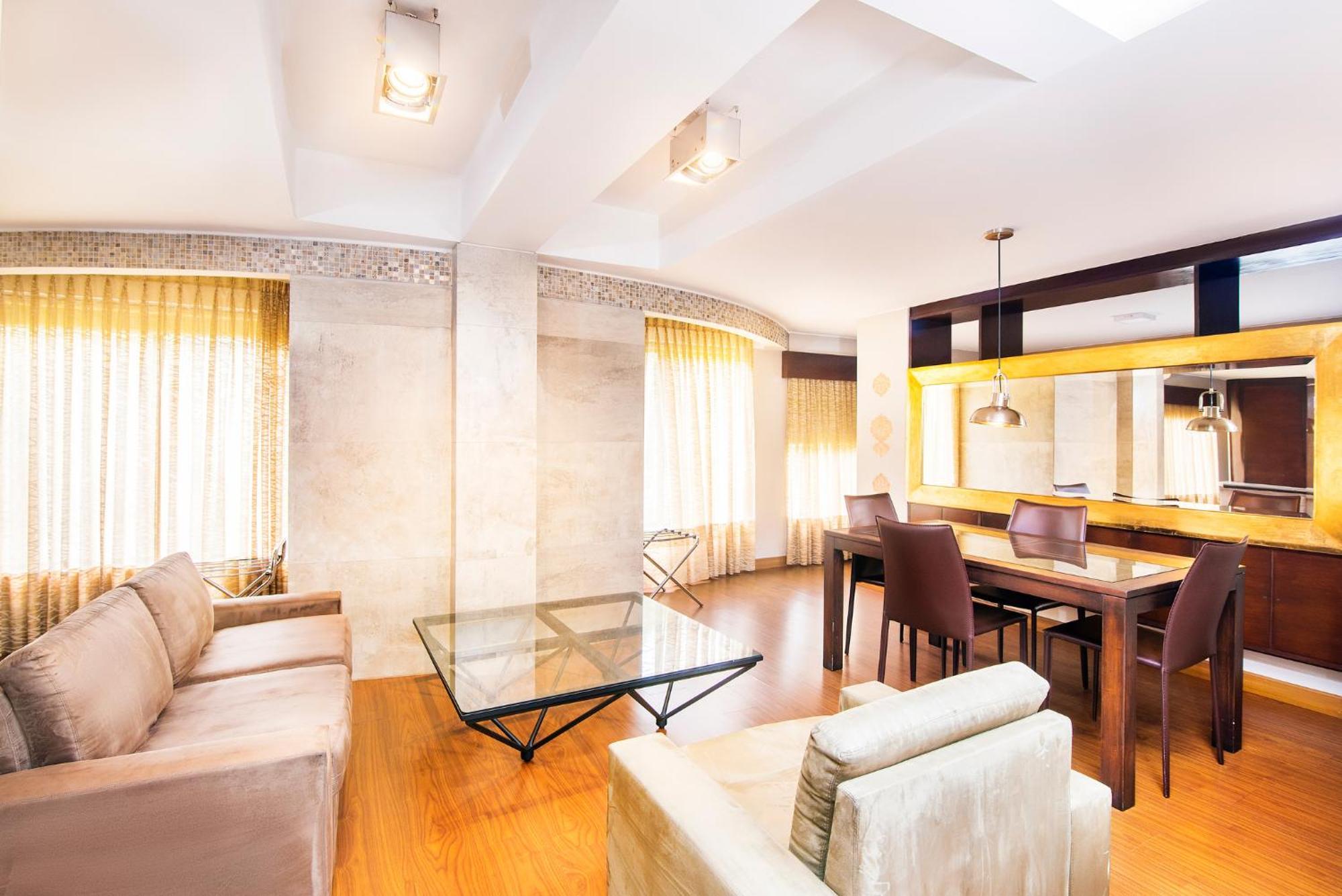 Lloyds Apartasuites Parque 93 Bogotá Exteriör bild