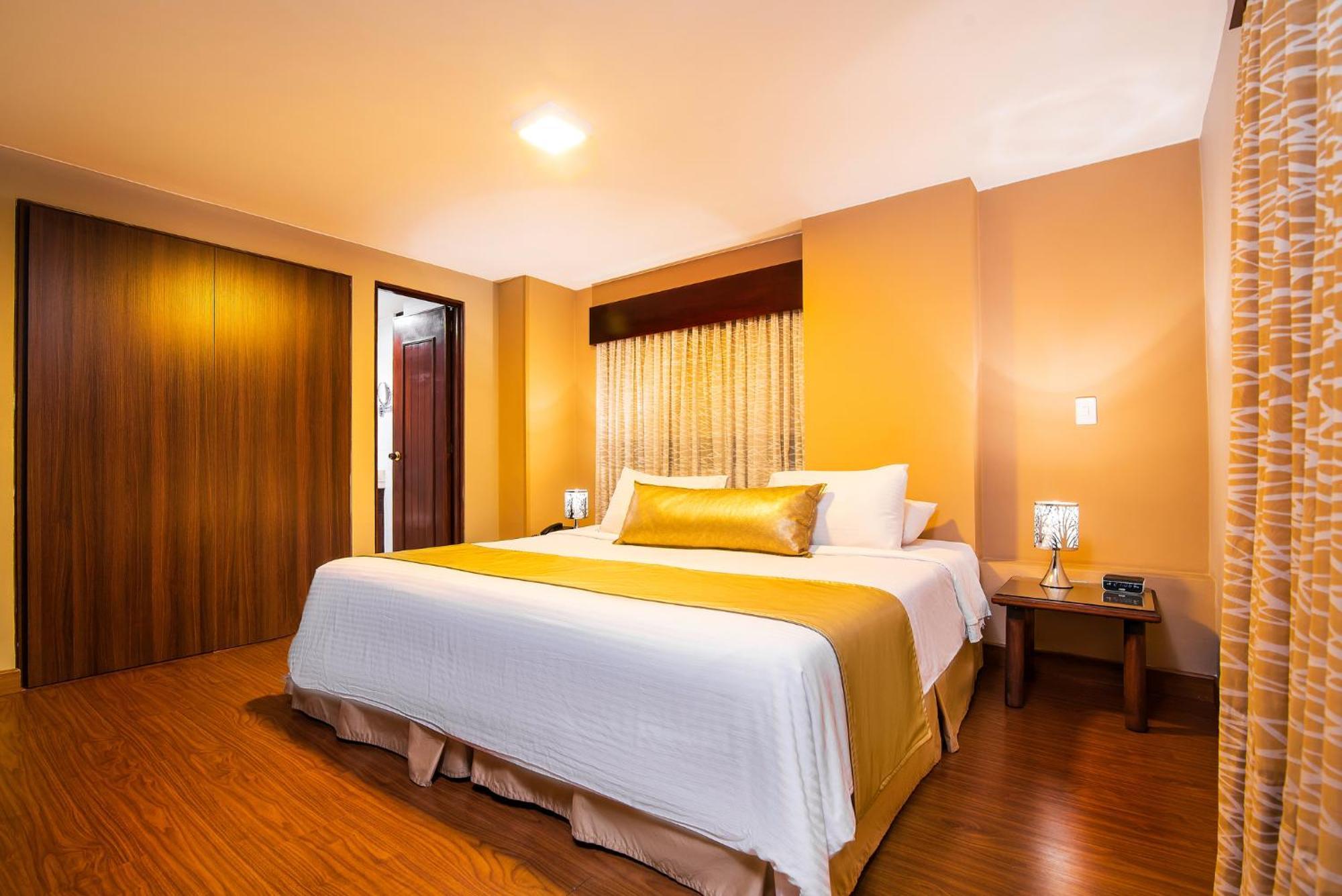 Lloyds Apartasuites Parque 93 Bogotá Exteriör bild