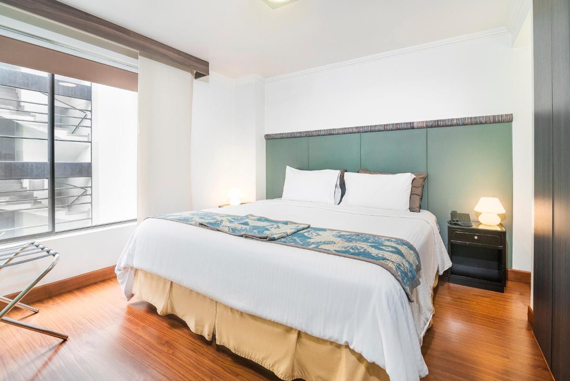 Lloyds Apartasuites Parque 93 Bogotá Exteriör bild