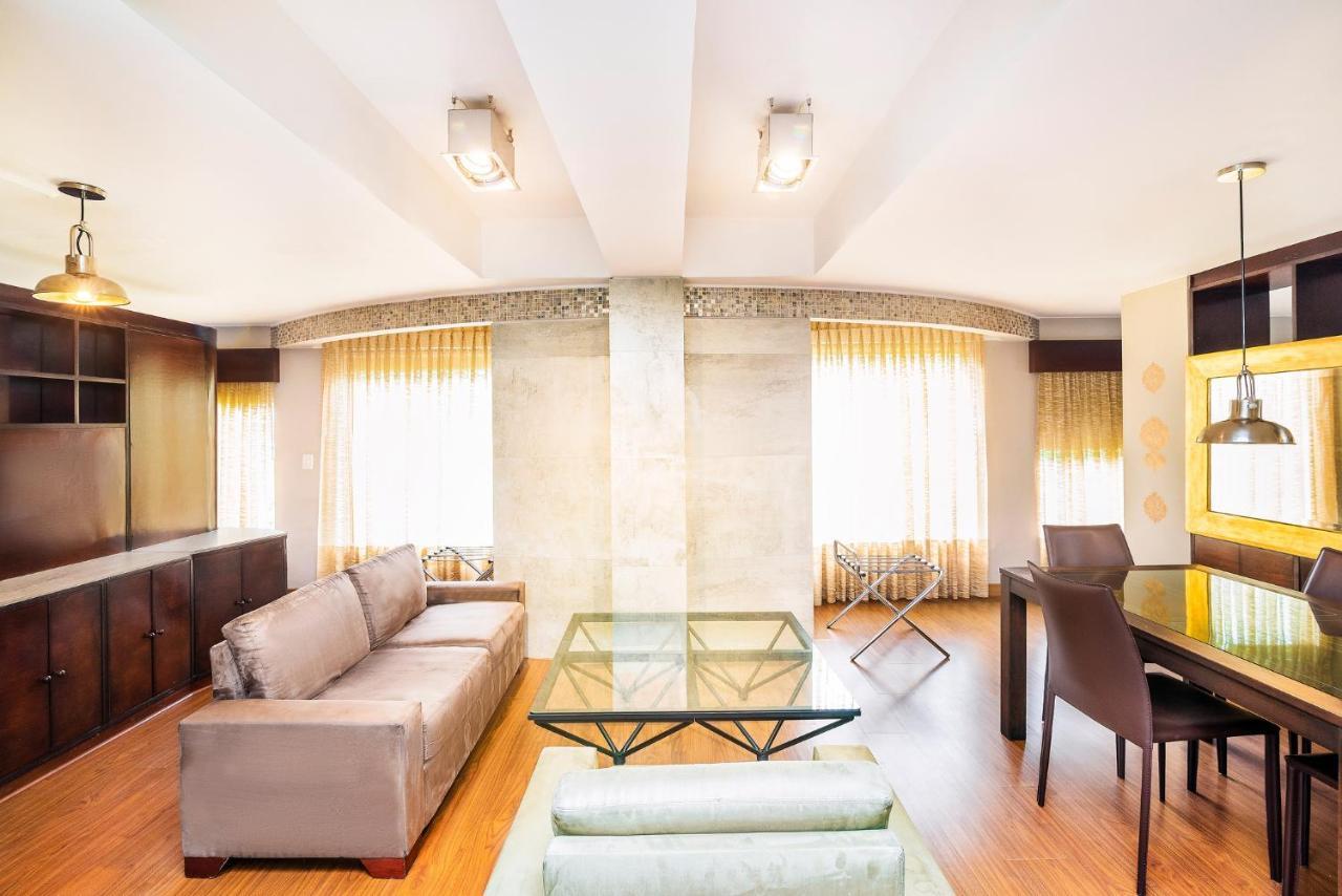 Lloyds Apartasuites Parque 93 Bogotá Exteriör bild