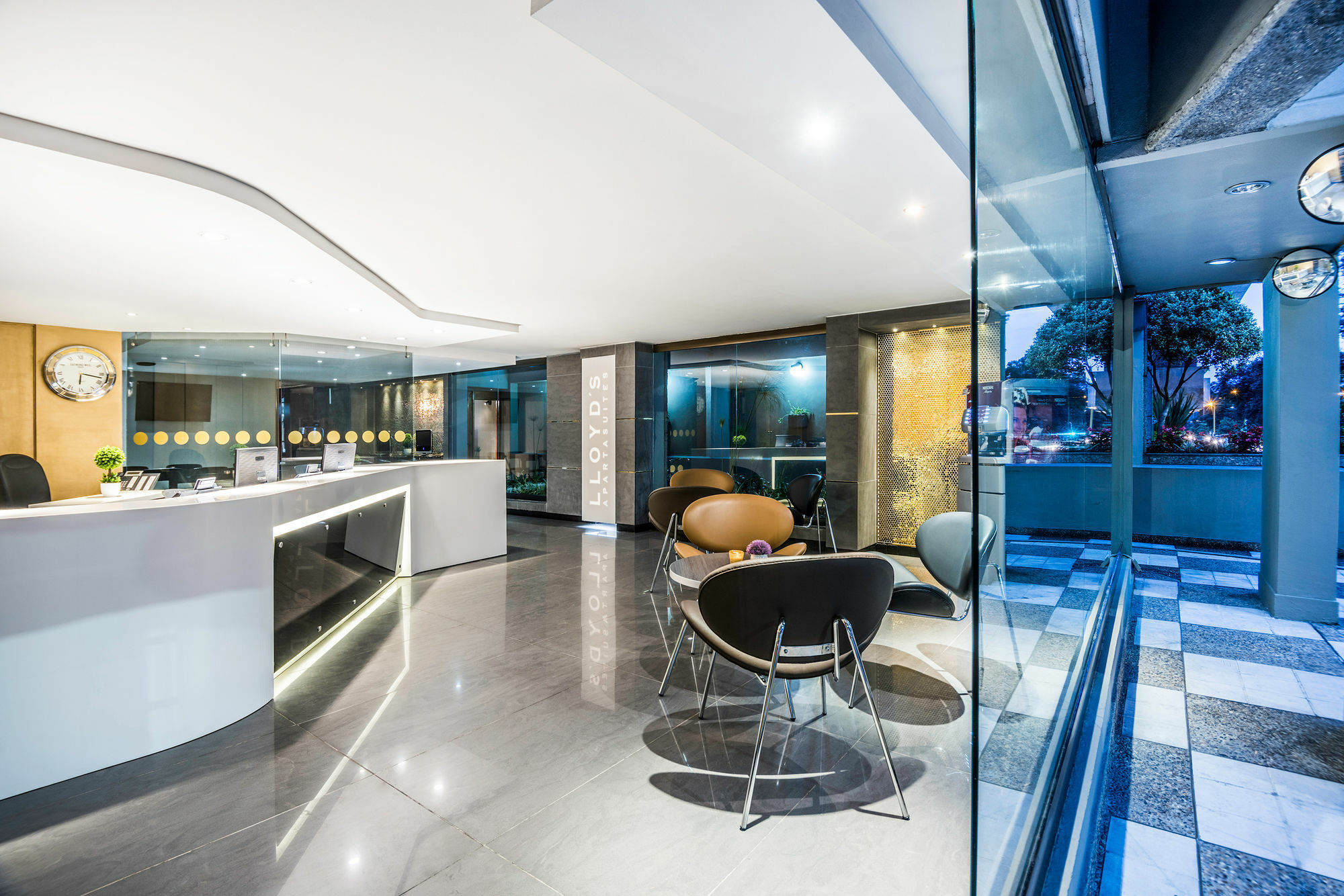 Lloyds Apartasuites Parque 93 Bogotá Exteriör bild